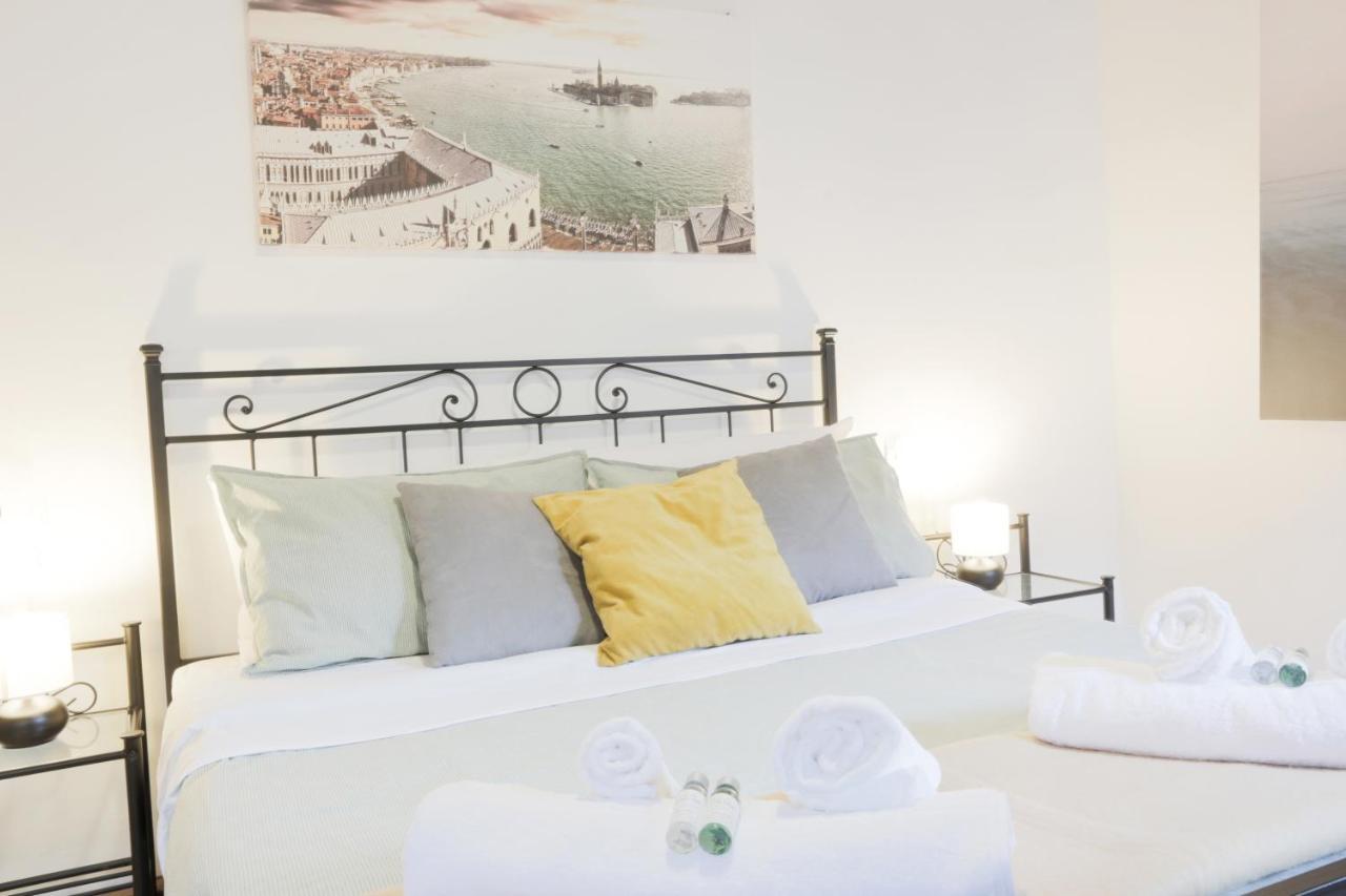 Santa Croce Guest House Veneza Exterior foto