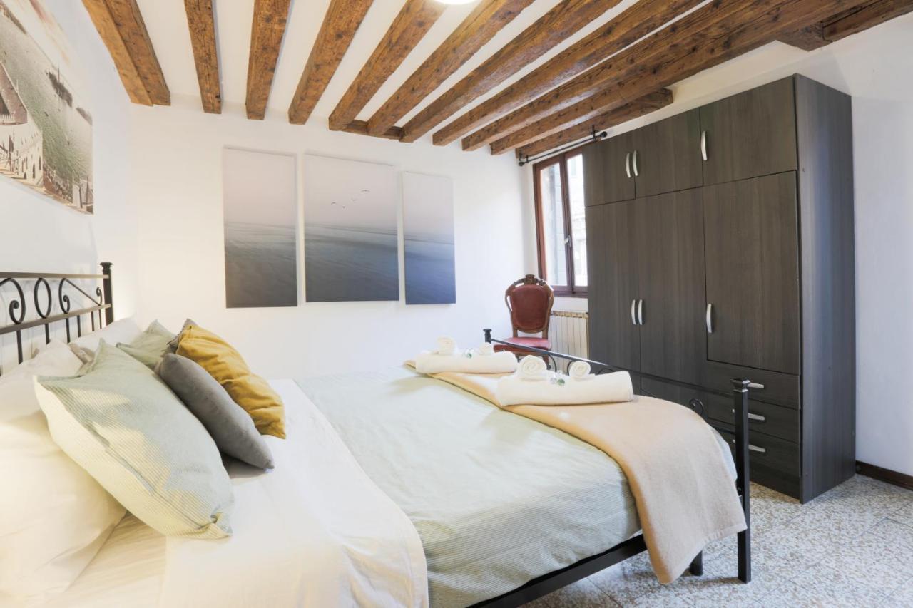 Santa Croce Guest House Veneza Exterior foto